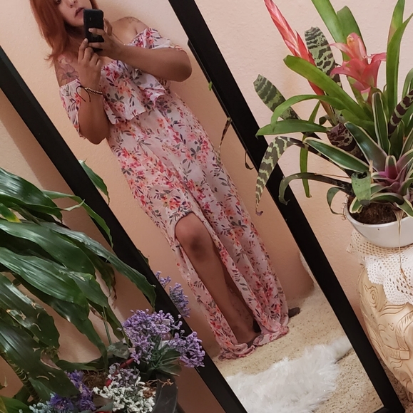 Silky Flower Print Off Shoulder Maxi Boutique Elegant Multiple Sizes Available - Picture 2 of 5